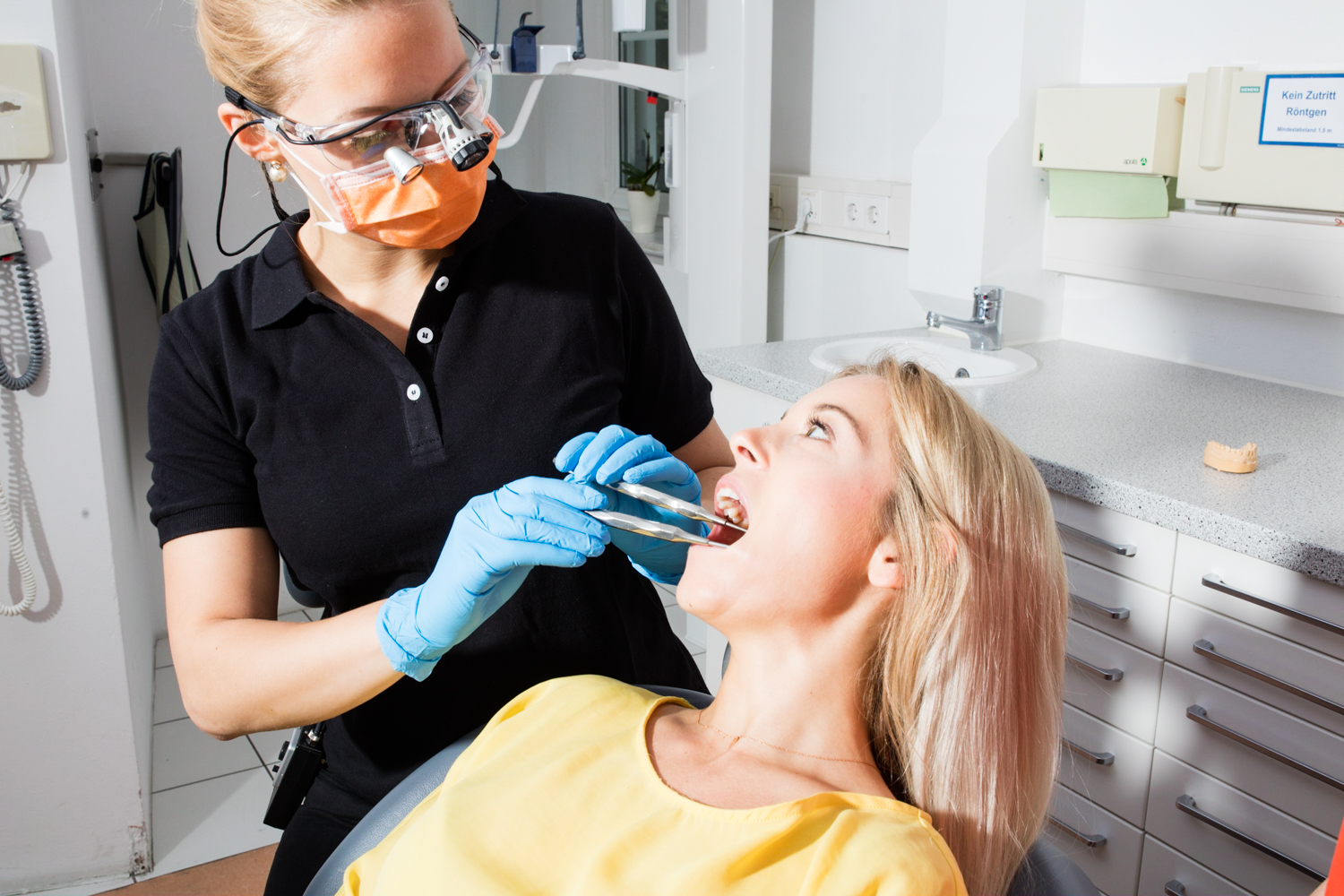 Frauen gehen häufiger zum Zahnarzt